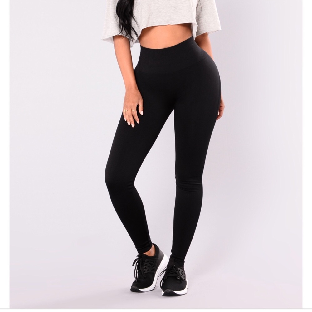FASHION NOVA Shaper Seamless Compression Leggings
